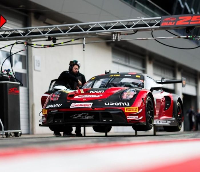 KW automotive r&uuml;stet vier Hersteller mit KW Racing D&auml;mpfern aus (Foto: KW automotive (Gruppe C Photography))