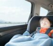 Die idealen Kindersitze für Reisen mit dem Auto: Kinder sicher unterwegs ( Foto: Adobe Stock - maco )