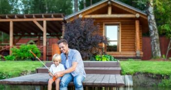 Urlaub mit Kindern: Besser Ferienhaus, Ferienwohnung oder Hotel buchen? ( Foto: Adobe Stock AboutLife )