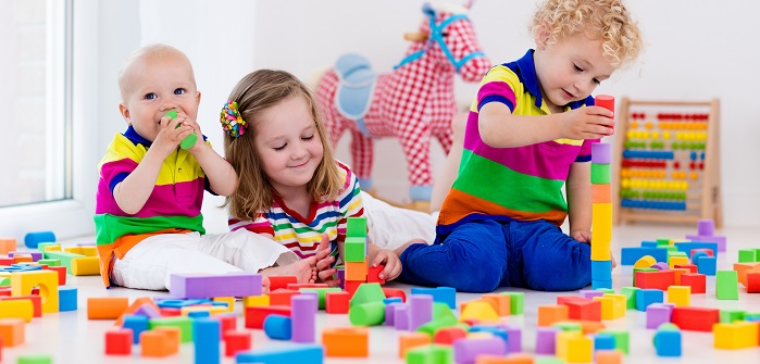 Warum Spielzeug für Kinder wichtig ist: Weniger ist manchmal mehr!
