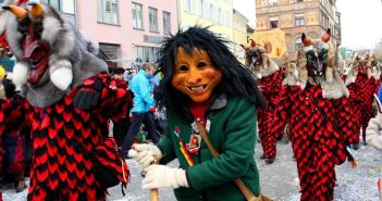 Buntes Treiben und fröhliche Stimmung: Die Konstanzer Fasnacht begeistert mit ihrer einzigartigen (Foto: MTK. Aurelia Scherrer)