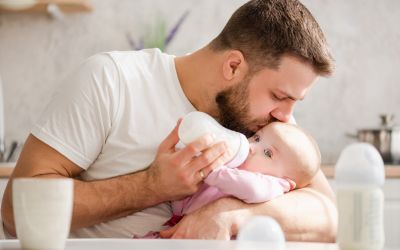 BzgE: Keine vegane Ernährung für Babys und Kleinkinder (Foto: AdobeStock - o_lypa 262303213)